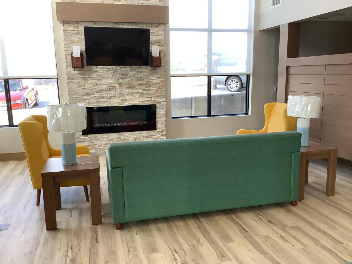 Comfort Suites Colorado Springs East -Medical Center Area Exterior foto